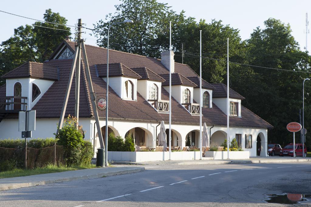 Hotel Liilia Käina Esterno foto