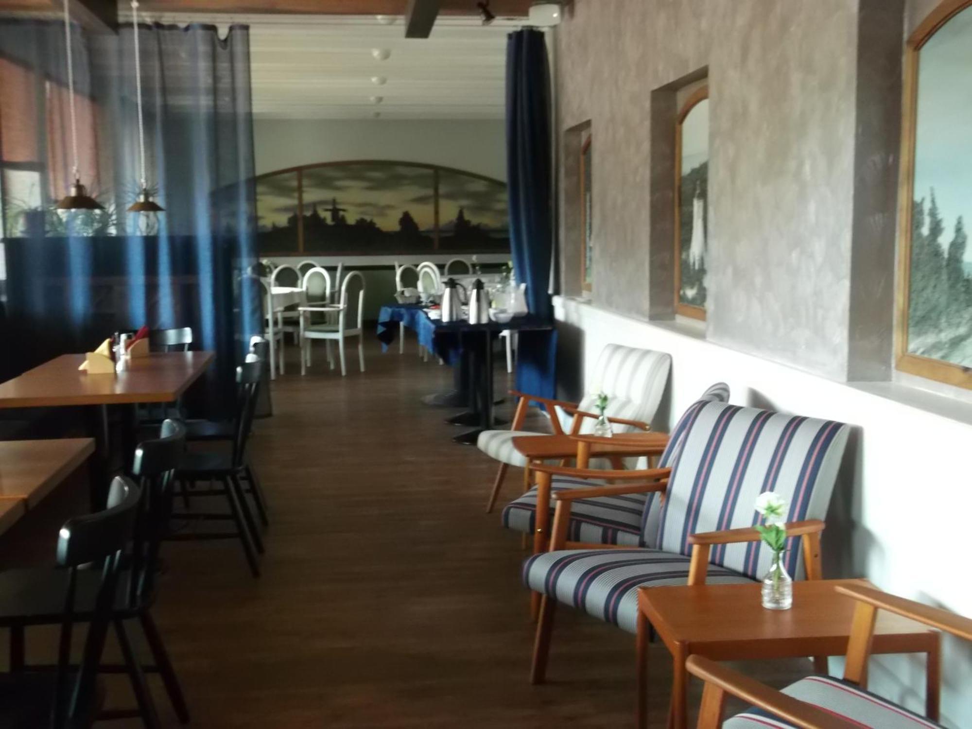 Hotel Liilia Käina Esterno foto