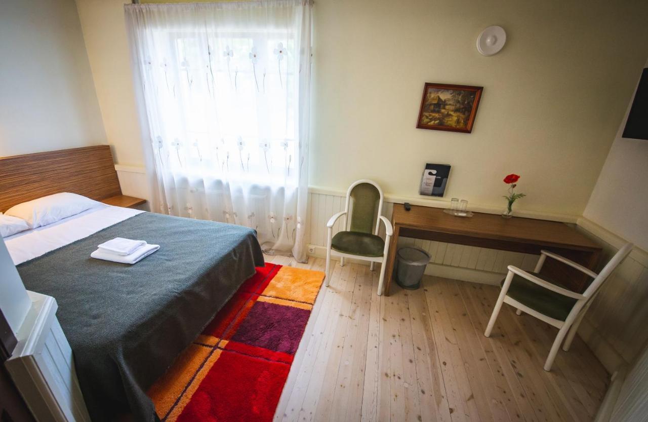 Hotel Liilia Käina Esterno foto